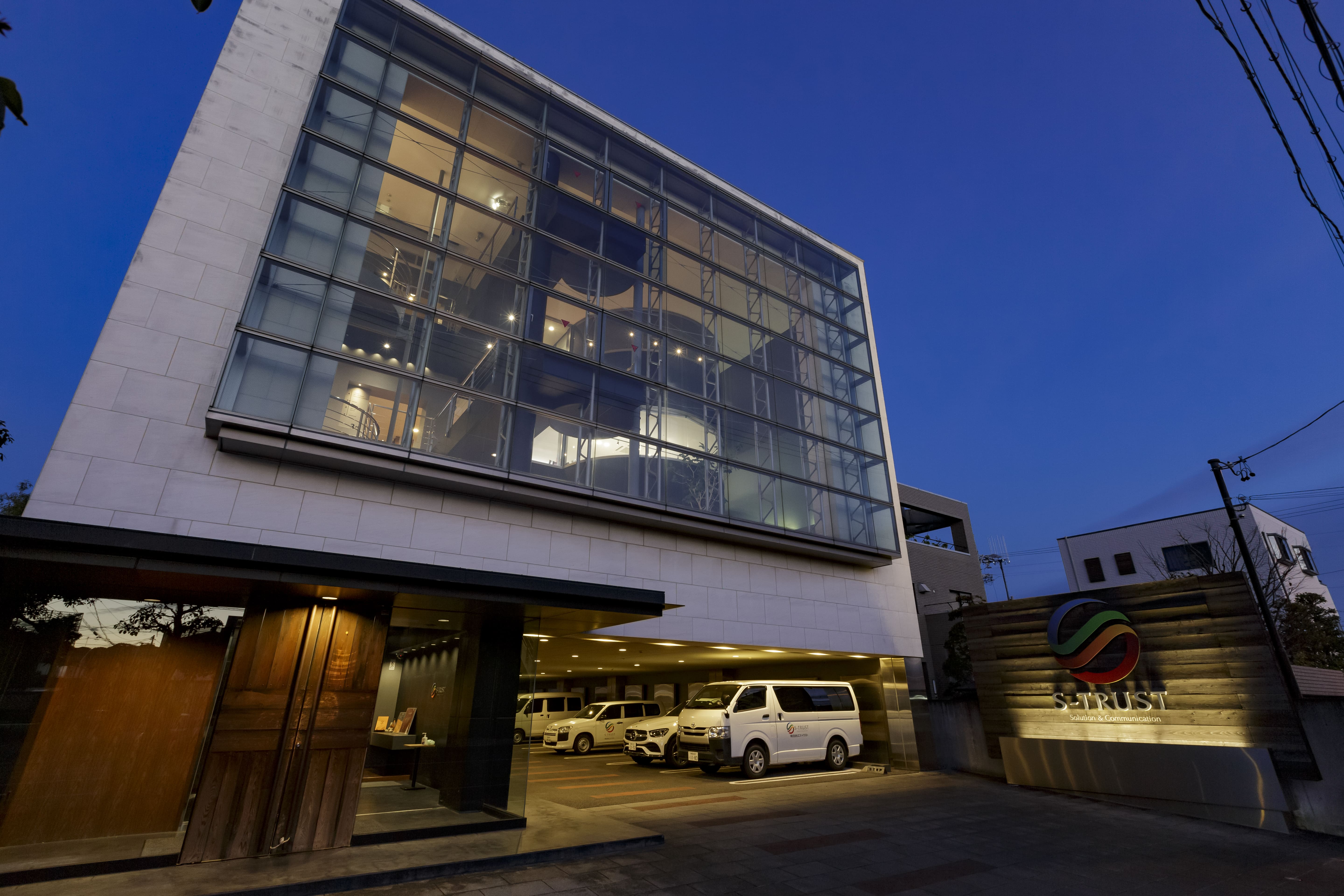 株式会社エス・トラスト
